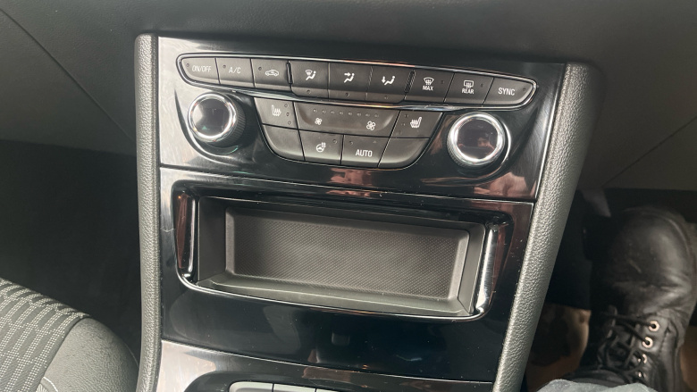 Vauxhall Astra 1.2 Turbo 145 Griffin Edition 5dr Petrol Hatchback